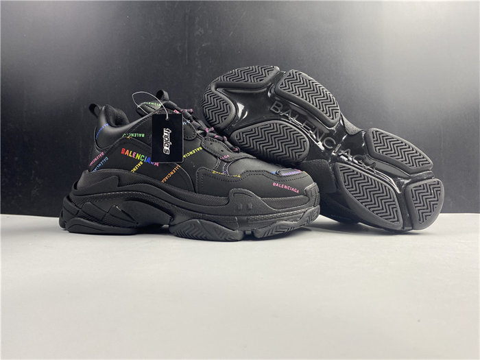 BLCG SNEAKER TRIPLE.S.524039 W2FA1 1210