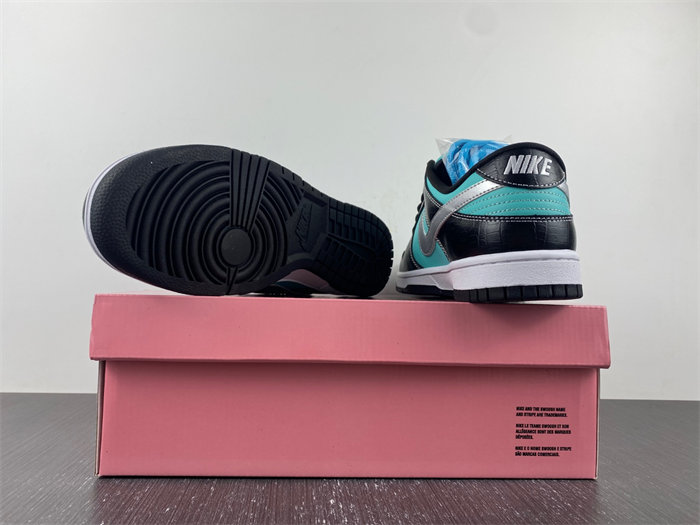nike sb dunk low diamond S*pply co. aqua blue 304292-402