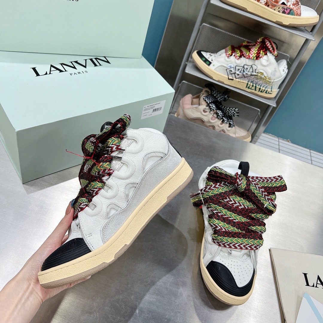 Lanvon Leather Curb 6