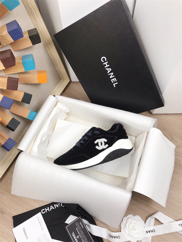 Chanal Sneakers