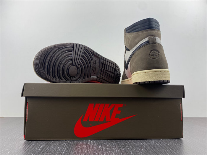 Jordan 1 Retro High OG SPTravis Scott Mocha