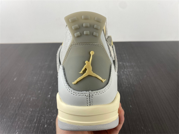 Jordan 4 Retro SE Craft Photon Dust DV3742-021