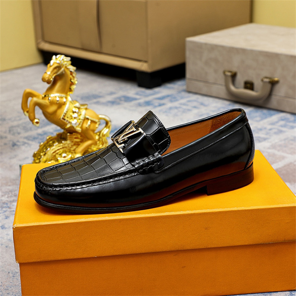 Lv Loafer 013