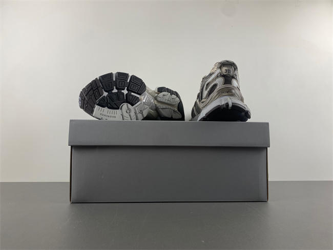 BLGA 779066-W3RBXP-2000