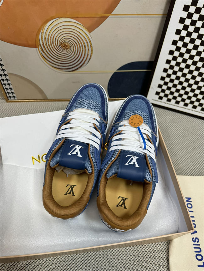 Lv Trainer Sneaker